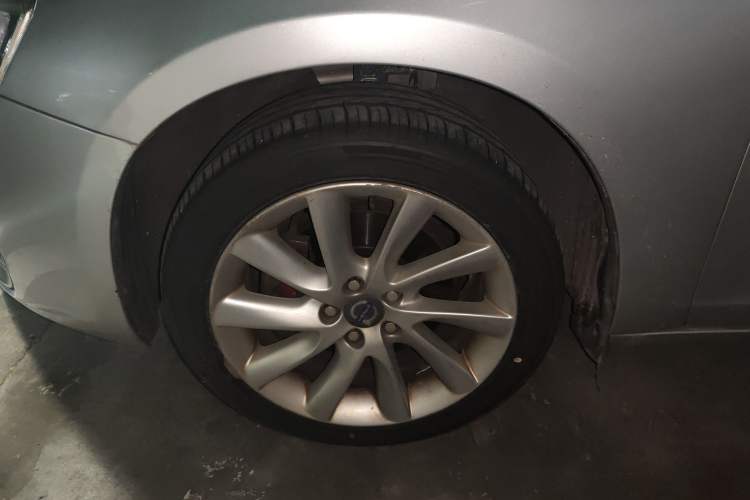 Used Volvo S60 2015 S60L 2.0T Zhiyuan Edition
