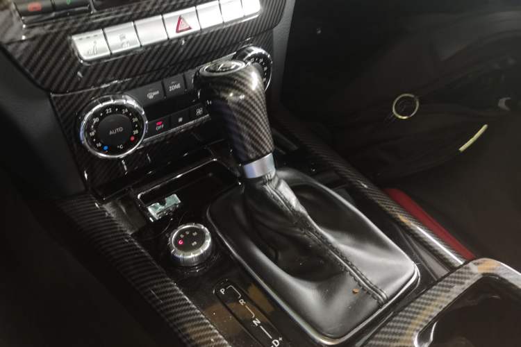 Used Mercedes-Benz C-Class AMG 2012 AMG C 63 Coupe Sport Edition Gear Lever