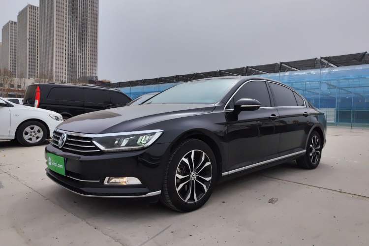 Used Volkswagen Magotan 2019 330TSI DSG Luxury Version China VI Standard