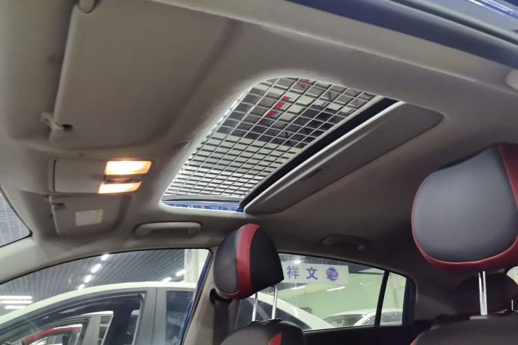 Used Kia KX Cross 2018 1.6L Automatic Dynamic Sunroof Version