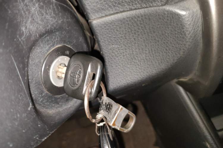 Used Toyota YARiS L Zhi Xiang 2017 1.5E CVT Dynamic Edition Vehicle Key