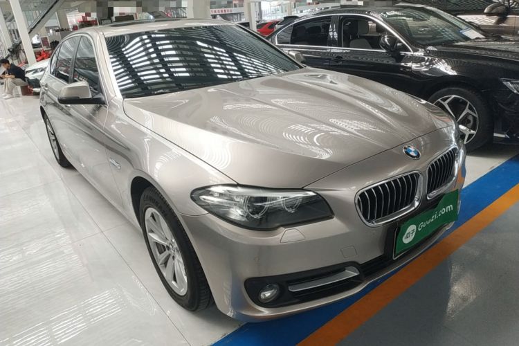 Used BMW 5 Series 2017 520Li Elegant Edition Front Right 45 Deg