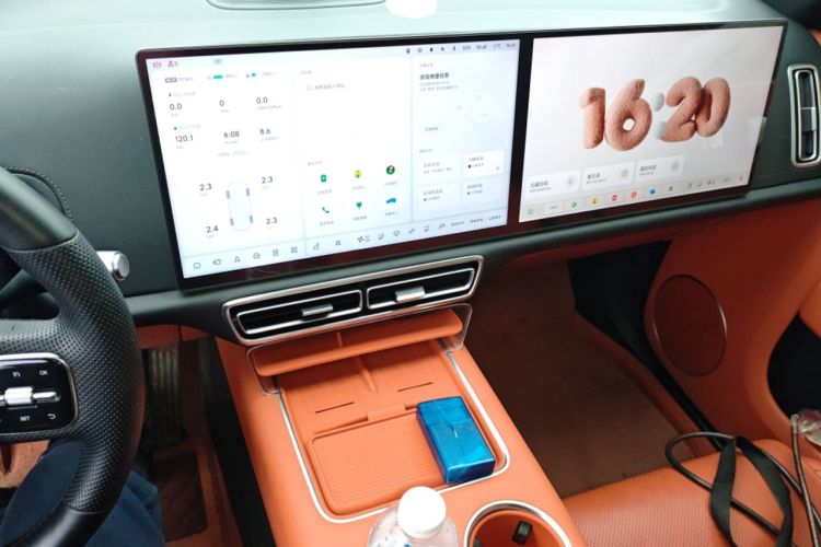 Used Li Auto L8 2024 Pro Model Audio And AC Panel