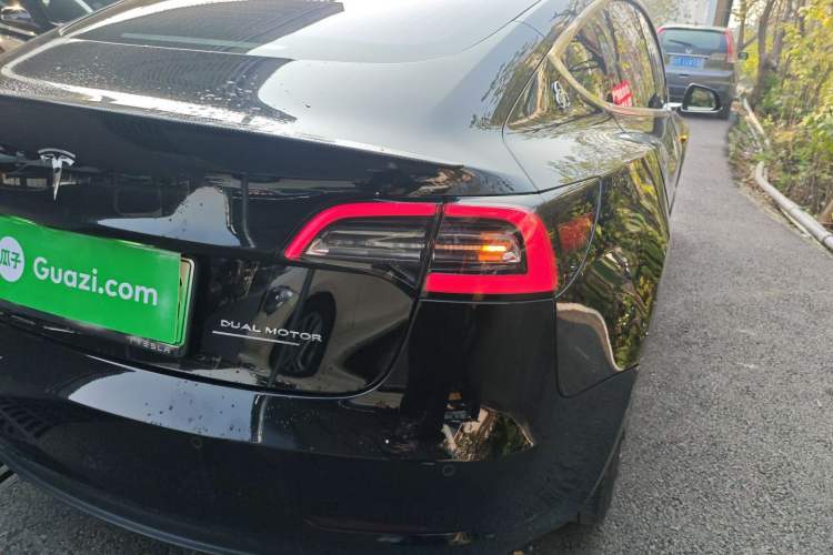 Used Tesla Model 3 (Import) 2019 Long-Range All-Wheel-Drive Version
