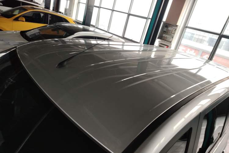 Used Wuling Hongguang New Energy 2025 Extended-Range Hybrid 50KM Comfort Version Roof