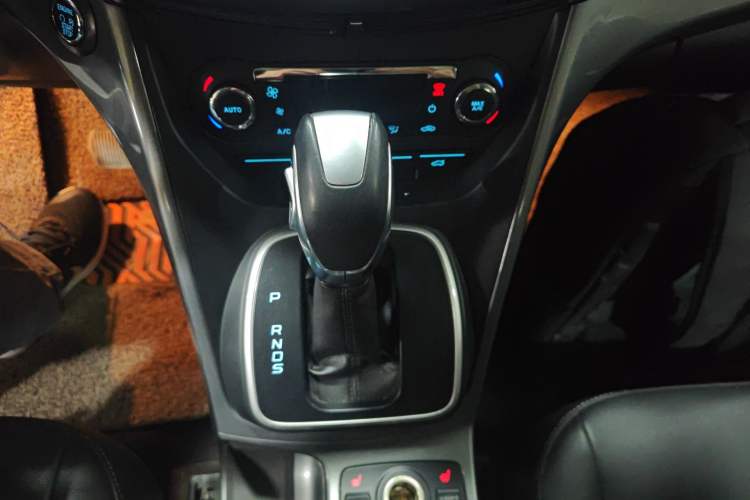 Used Ford Kuga 2015 2.0L GTDi Four-Wheel Drive Elite Model
