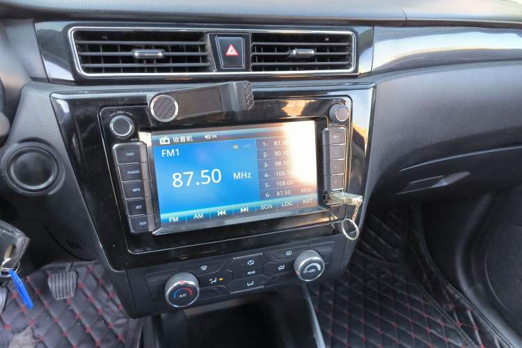 Used Dongfeng Fengon 580 2016 1.8L Manual Comfort Model
