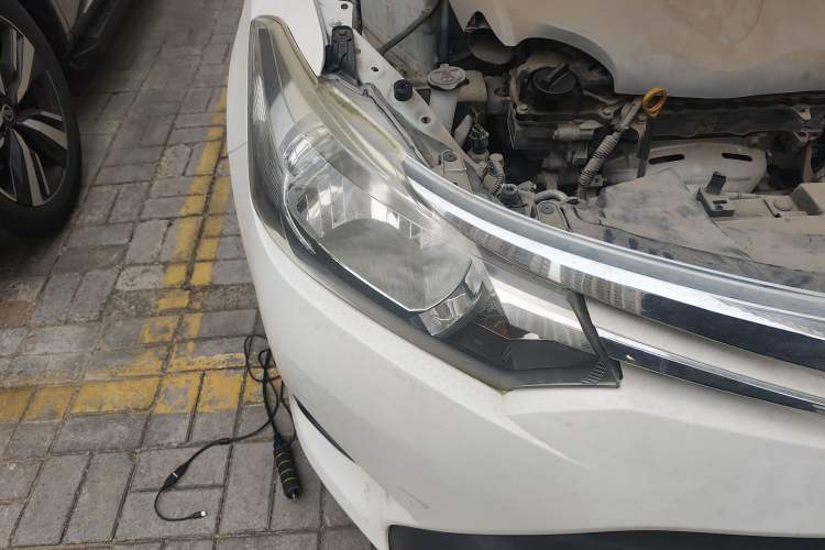Used Toyota Vios 2014 1.5L Automatic ZhiZhen Edition Right Front Headlight