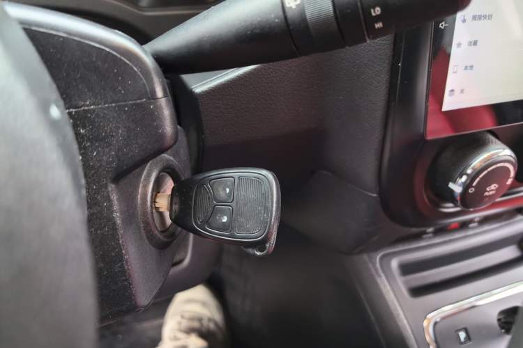 Used Jeep Compass 2014 2.0L two-wheel drive sport version
