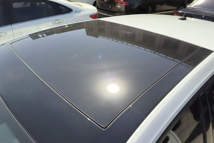 Used Volkswagen Golf Pure Electric 2020 Chari Roof