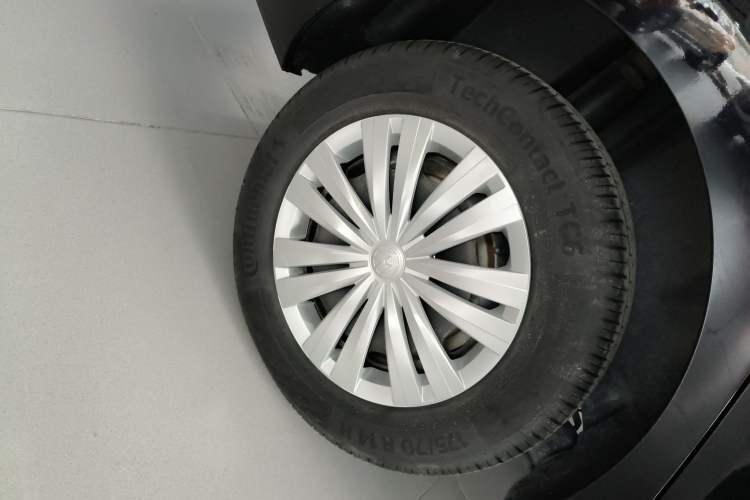 Used Volkswagen Santana 2021 1.5L Automatic Fashion Edition Right Rear Wheel Hub