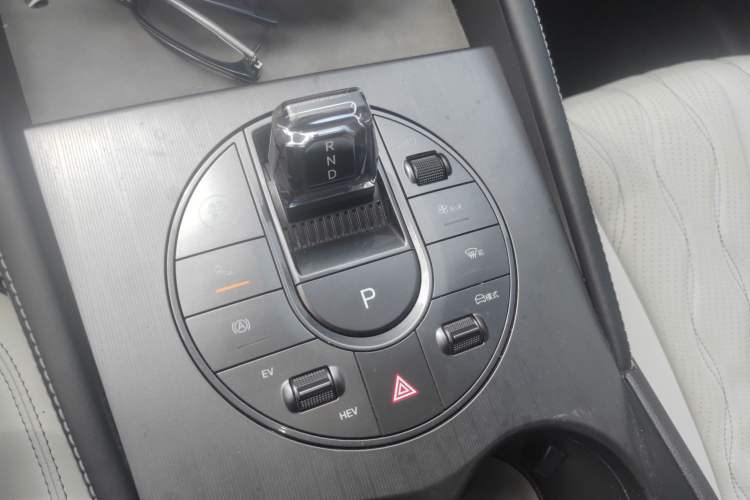 Used BYD Seal 06 New Energy 2024 DM-i 120KM Flagship Model
