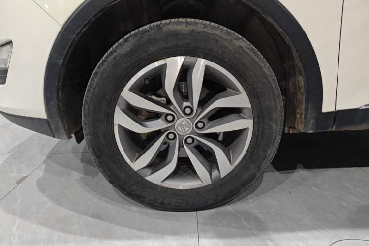 Used BAIC Weiwang S50 2016 1.5T Manual Lede Premium Edition
