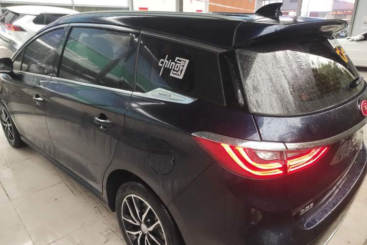 Used BYD Song MAX 2017 1.5T Automatic Smart Connect Elite 7-Seater
