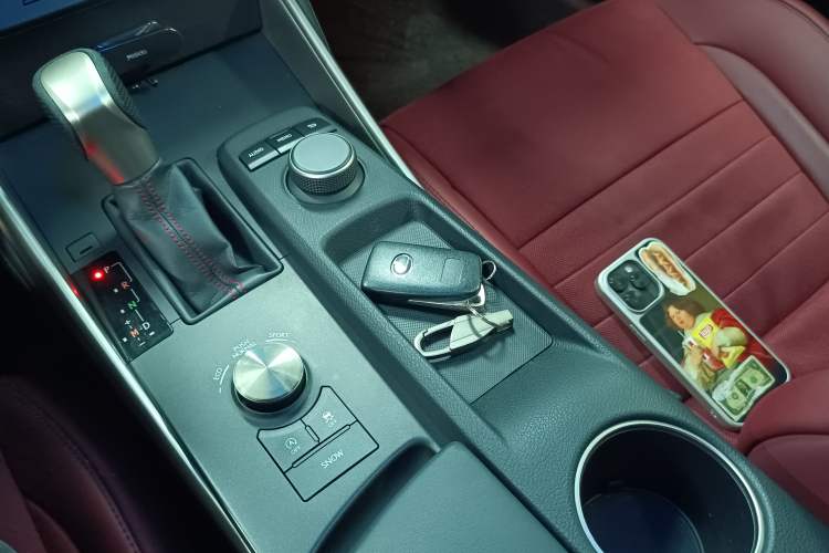 Used Lexus IS 2015 200t F SPORT