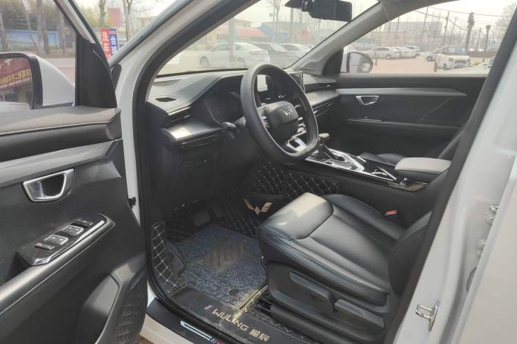 Used Wuling Asta 2021 1.5T CVT Starlight Edition