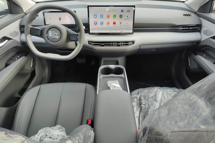 Used Bestune Yueyi 03 2025 445km Joyful Edition
