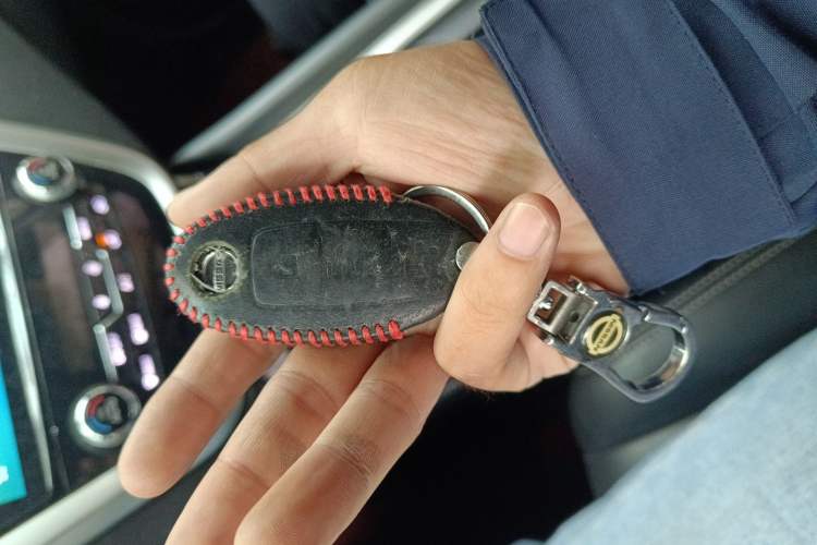 Used Nissan Murano 2019 2.5L XL Two-Wheel Drive Smart Connect Luxury Edition China VI Standard Vehicle Key