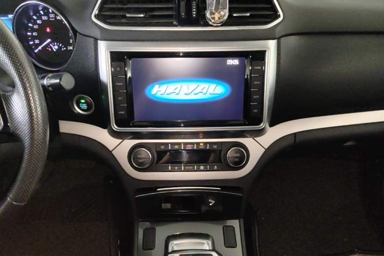 Used Haval H6 Coupe 2017 Red-Label 2.0T Automatic Two-Wheel Drive Urban Model
