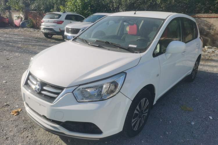 Used Venucia R50 2016 1.6L Automatic Elite Edition