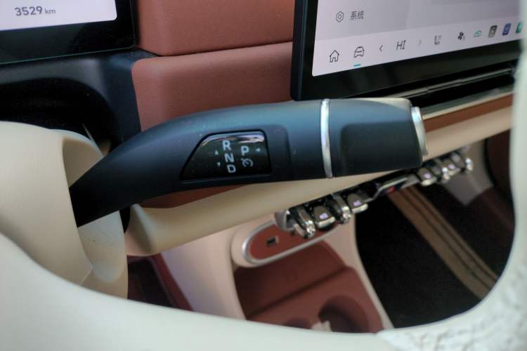 Used ORA Good Cat 2025 Model, 430 km Luxury Version
