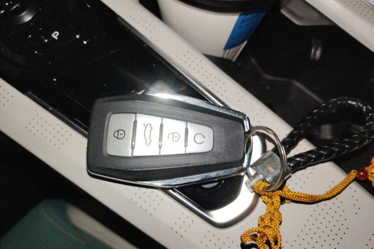 Used Geely Auto Emgrand L HiP 2022 1.5TD-DHT Pro 100KM Super Swift Vehicle Key