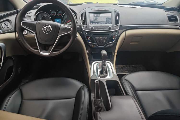 Used Buick Regal 2015 2.0L Leading Fashion Edition