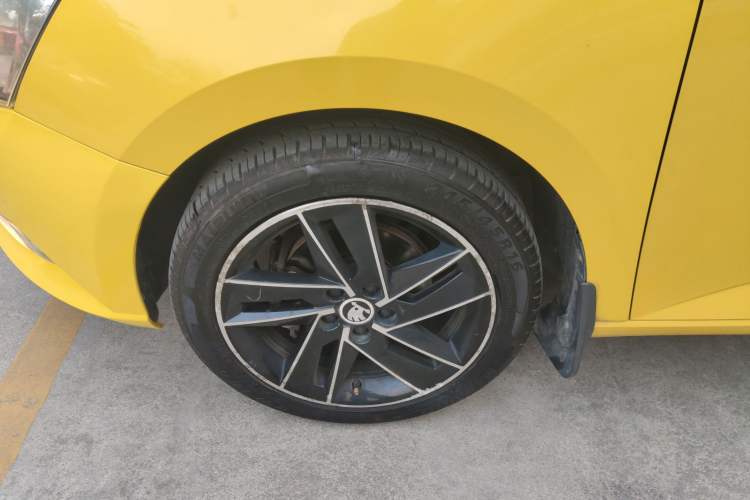 Used Skoda Fabia 2017 1.6L Automatic Sport Edition
