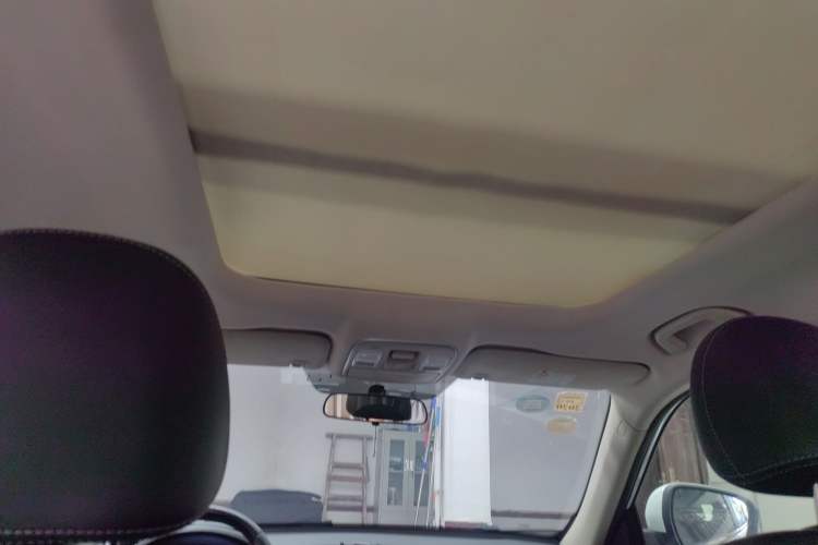 Used Geely Auto Emgrand X7 Sport 2018 1.8TD Automatic Two-Wheel Drive Smart Connect 4G Internet Edition
