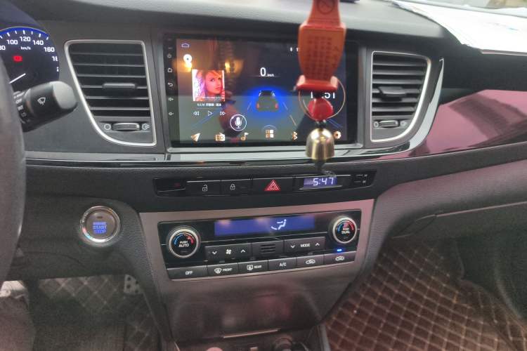 Used Hyundai Mistra 2014 1.8L Automatic Deluxe DLX Model Audio And AC Panel