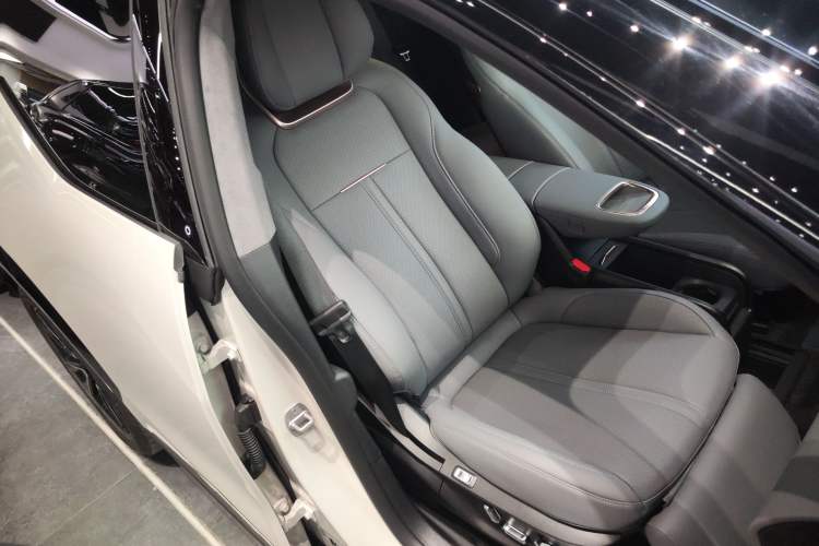 Used Zeekr X 2025 Four-Seater Rear-Drive Cube Version
