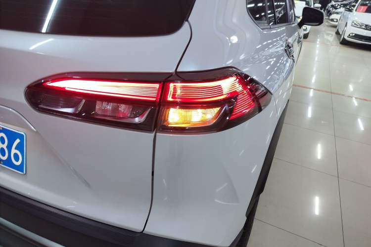 Used Toyota FRONTLANDER 2022 2.0L CVT Luxury Edition Exterior 2