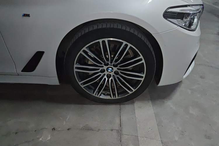 Used BMW 5 Series 2018 Restyled 530Li Luxury Edition M Sport Package