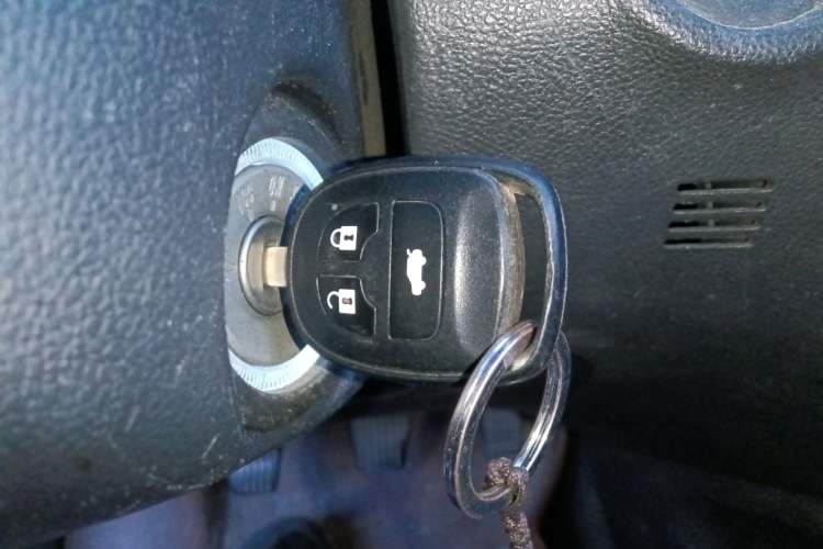 Used CHANGAN CS75 2014 2.0L Manual Luxury Version China IV Standard