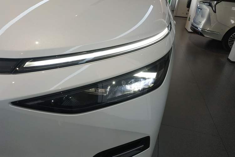 Used XPeng X9 2025 650 Long-Range Max