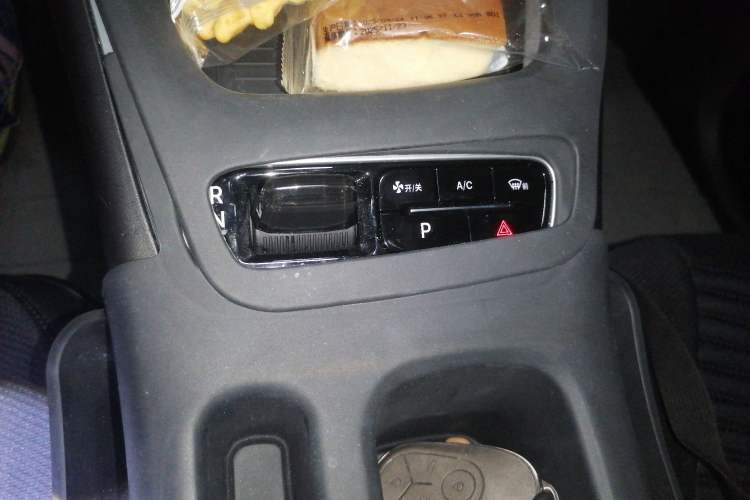 Used Geely Galaxy Geome 2025 410 km Free Version
