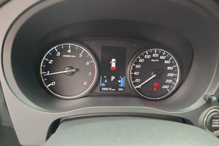 Used Mitsubishi Outlander 2019 2.0L Two-Wheel Drive Comfort Edition 5 Seats China VI Standard