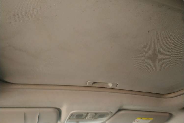 Used CHANGAN CS35 2016 1.6L Automatic Luxury Model China IV Standard Headliner