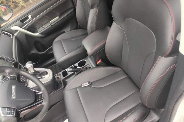 Used Haval M6 2019 1.5T DCT Two-Wheel Drive Value Edition China VI Standard Left Front Seat