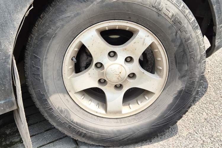 Used JMC Baodian 2016 2.8T New Value-Added Diesel Two-Wheel Drive Extended Cargo Basic Version JX493ZLQ4F