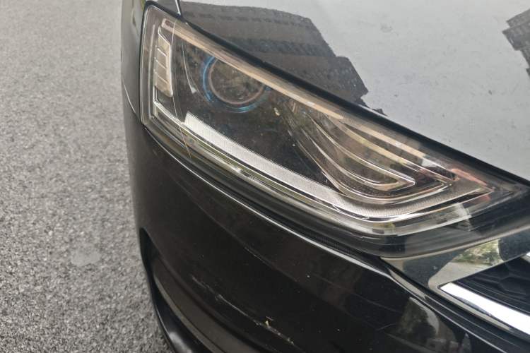 Used Zotye SR7 2017 1.5T CVT Cube Dream Edition Right Front Headlight