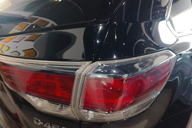 Used Toyota Highlander 2015 2.0T Two-Wheel Drive Elite Edition 7 Seats