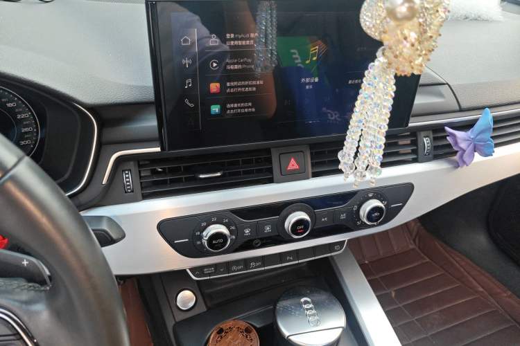 Used Audi A4L 2022 40 TFSI Fashion Dynamic Model
