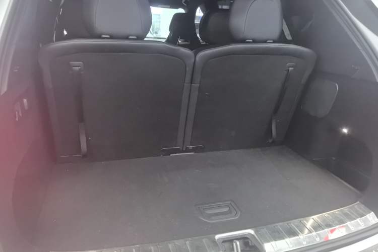 Used Lynk & Co 09 EM-P 2021 2.0T PHEV Halo Six-Seater Trunk