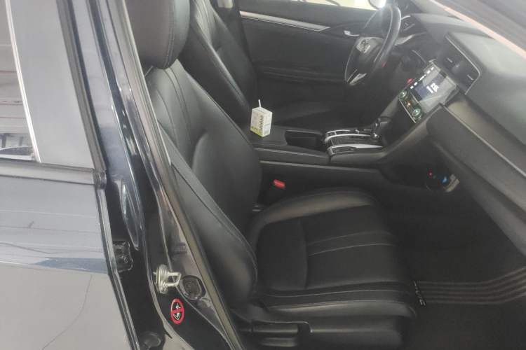 Used Honda Civic 2016 220TURBO CVT Prestige Edition Right Front Seat