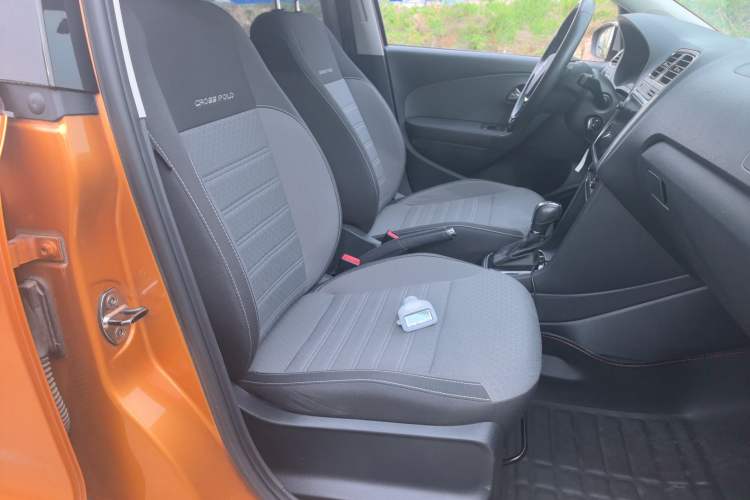 Used Volkswagen Polo 2018 1.5L Cross Polo Automatic Right Front Seat