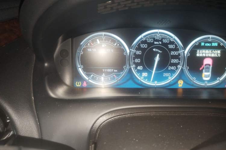 Used Jaguar XJ 2014 XJL 3.0 SC Two-Wheel-Drive Panoramic Business Edition
