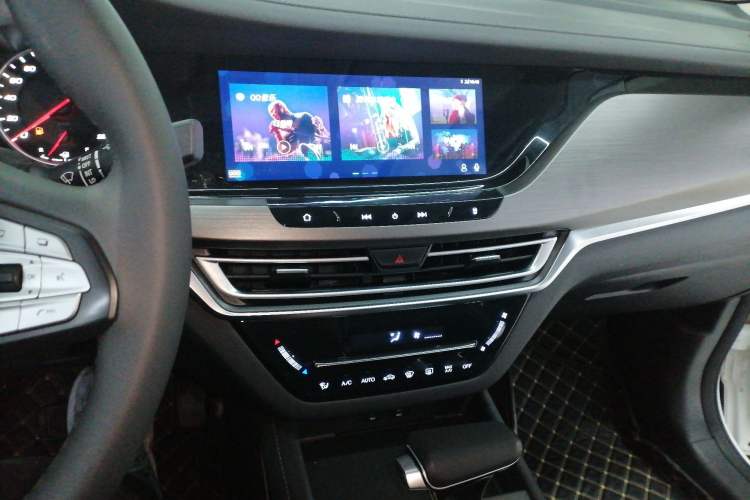 Used CHANGAN CS35PLUS 2019 1.4T DCT Chuanlian Blue Whale Edition Audio And AC Panel