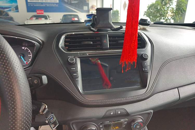 Used Ford Escort 2017 Happy Edition 1.5L Manual Fashion Model Audio And AC Panel