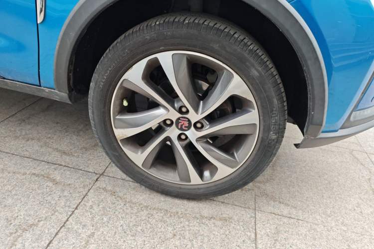 Used BYD Yuan 2016 1.5L Manual Luxury Model Right Front Wheel Hub